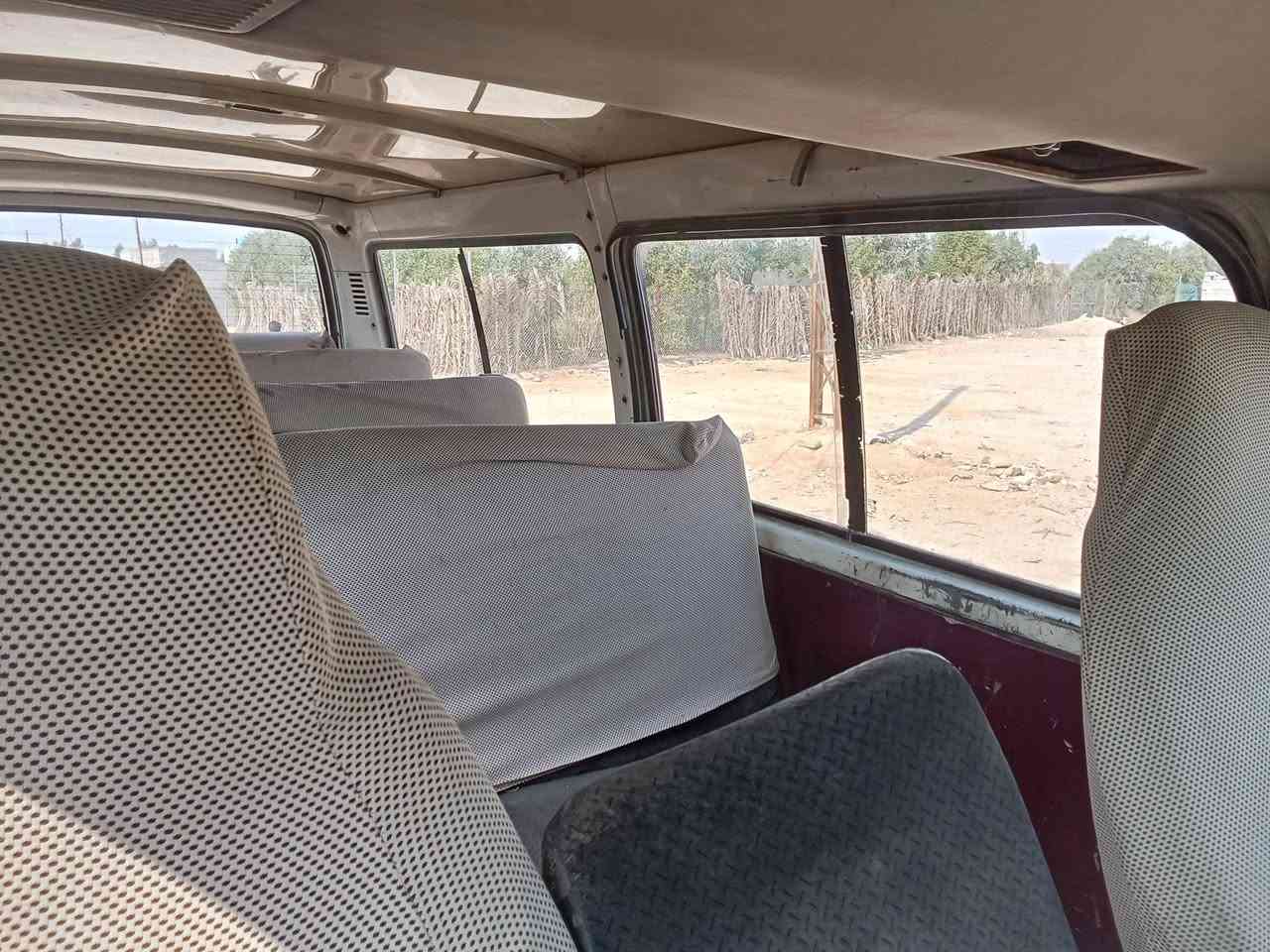 هايسه موديل 90 كير عاطل  البك ما يجي وكازكيت بيهه ومطلوبه 560هيئه السعر 20 وراعيهه يريد تحويل رقم ***********
