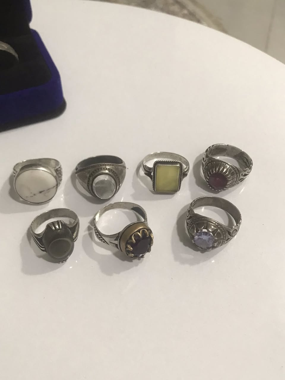 يا الله 
كلمن و سعره
 مكاني نجف توصيل موجود 
***********
