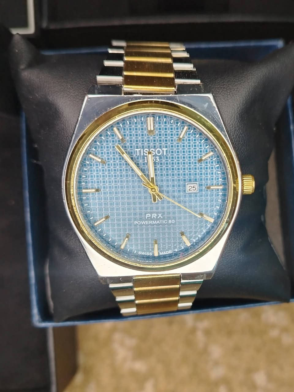 السلام عليكم
ساعات للبيع أي ساعة تعجبك
أكتبلي سعر باليرضي الله وبالعافية
للتواصل :***********
