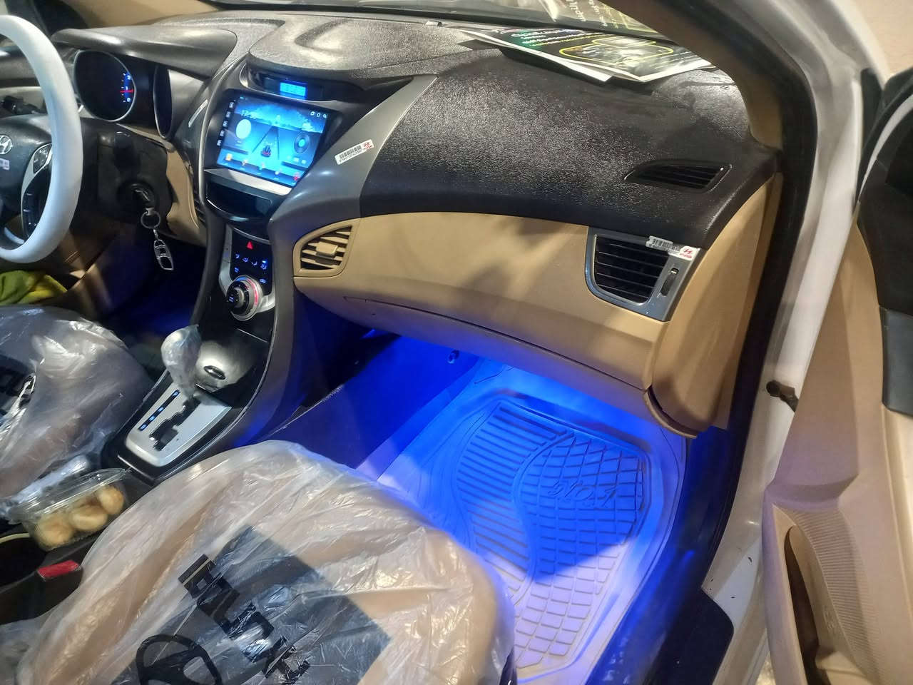 سلام عليكم 
لنتره 2013
خليجي 
مكينه 1600دوش لمرغوبه
رقم أربيل دولي 
فول موصفات ماعده فتحه 
مكفولا من ضربه وتبديل وصبغ فقط كارتات 
مكينه وكير مكفوللات 
شاشه 
تحكم استيرن جهتين
اشاير بالمري 
اربعه دسك 
خمسه ويل كب 
تخم تاير جديد 
حداديه جديده 
تبريد ثلج ❄ 
تتفه
سياره جديده كلش
سعر107وبيه مجال 
مكان نجف عباسيه 
اني مكلف بل نشرلاترسني 
***********
