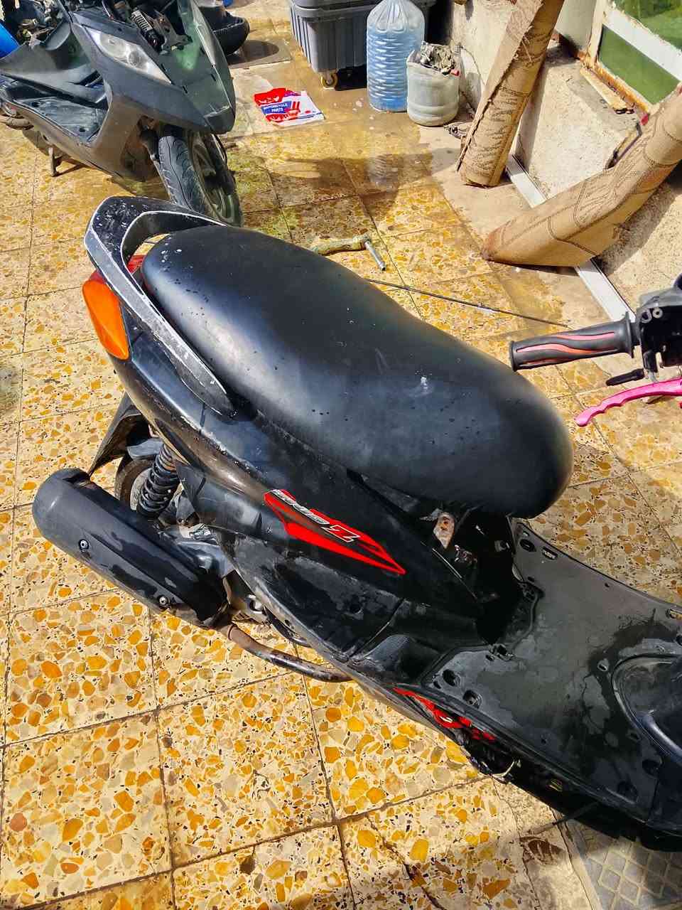 دراجه  سكنس نثيه بسعر 350وبيه مجال الرقم ***********العنوان الشعب
