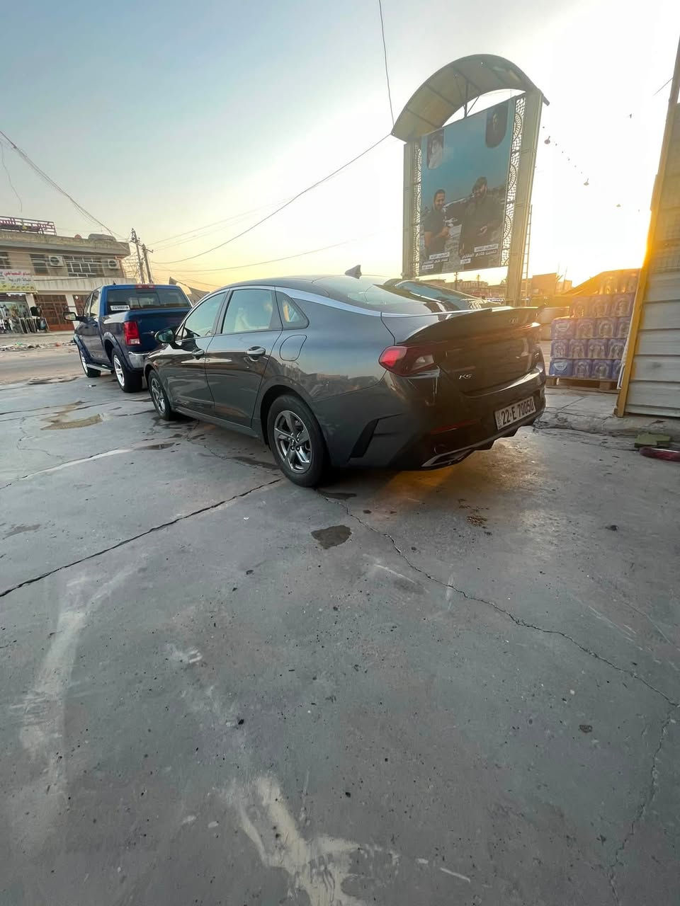 بسم الله الرحمن الرحيم
السعر ١٤٠
كيا كي فايف
K5
مديل ٢٠٢١ 
سيارة حادث خفيف بنيد ونفسه مصبوغ فقط بدون داخل باقي كفاله
صور الضرر بلمنشور
رادارات إماميه خلفيه كامره دواره
تدفئه ستيرن تدفئه كشنات- شاشة
كبيرة. حساس. شغال. بريك بصمة . اوتو هولد .لايت ليد و زينون - بگلايت ليد
إشارة ترحيب
رقم اربيل 
مكان سيارة / العبيدي
***********
