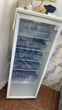 ثلاجة • نضيفه • عرضه