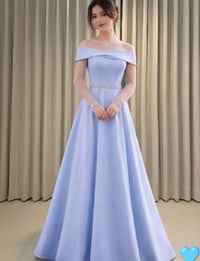 فستان • لبسه مرة وحدة • حالة ممتازة