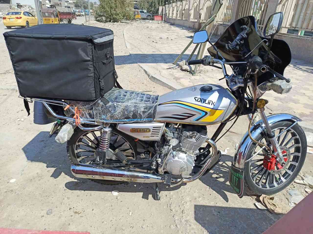 السلام عليكم للبيع سولنك 24 شكل 25 مكان بغداد السعر 700 مجال حك جيه شراي يتصل ***********
