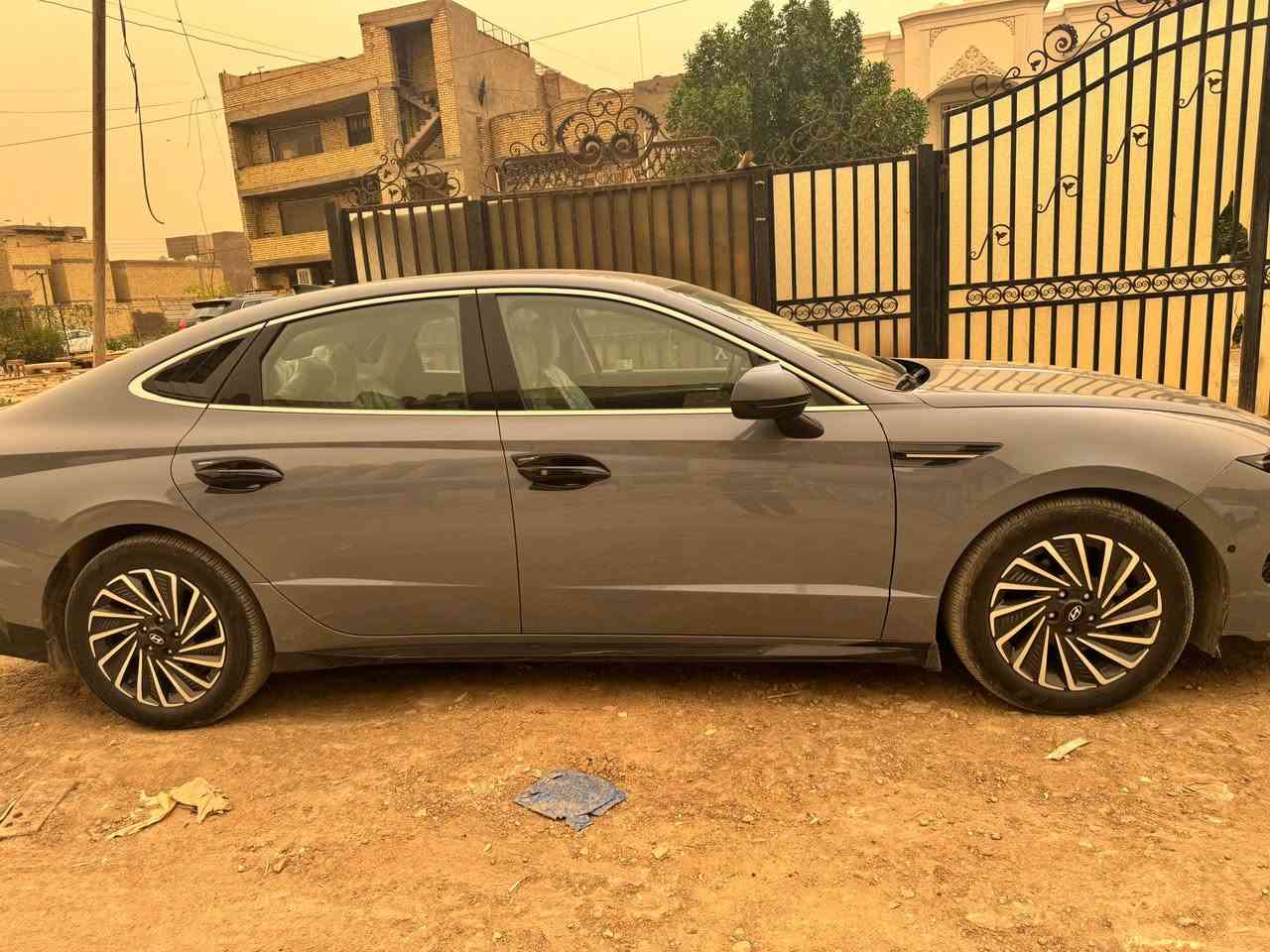السلام عليكم بيع او مراوس

سوناتا موديل هايبرد محرك 2000

2024

ماشيه 14000

بعده جديدة

اللون سمنتي

مواصفات

شاشه 

كامره

لايت عدسات

بصمه

رادار امامي

رادار خلفي

رادار جانبي

لد امامي خلفي

ويل كب

توقف ذاتي 

قياده ذاتيه

تنبيه خروج عن المسار

تحديد مسار 

فول تحكم ستيرن

كشنات كهرباء

تدفئه بالكشنات

تدفئه بالاستيرن 

داخل ابيض

شفتات 

كير تعليك

تبريد بيانو لمس

ترحيب عند الاقتراب

صندوق ذكي

صور امريكا بالمنشور

بدون صبغ بدون تبديل فقط دعامية نفس اللون بدون صبغ 

كير محرك اكيد

ايرباك دركة 

للاستفسار*********** واتساب

***********

الموقع بغداد السيدية تقاطع درويش 

السعر 200

رقم بغداد  الدولي تحويل مضمون السيارة باسمي اني المستورد بغداد, العراق
