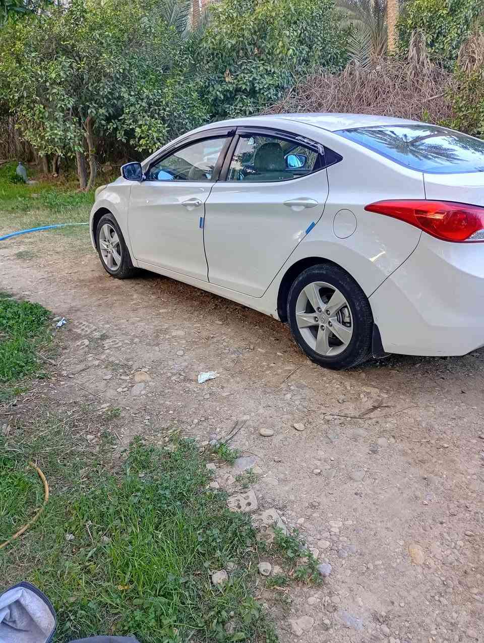 السلام عليكم النتر ٢٠١٤ مكينه ١٨٠٠ مكان السياره واسط صويره لسعر ١١٢ وبيه مجال ***********
