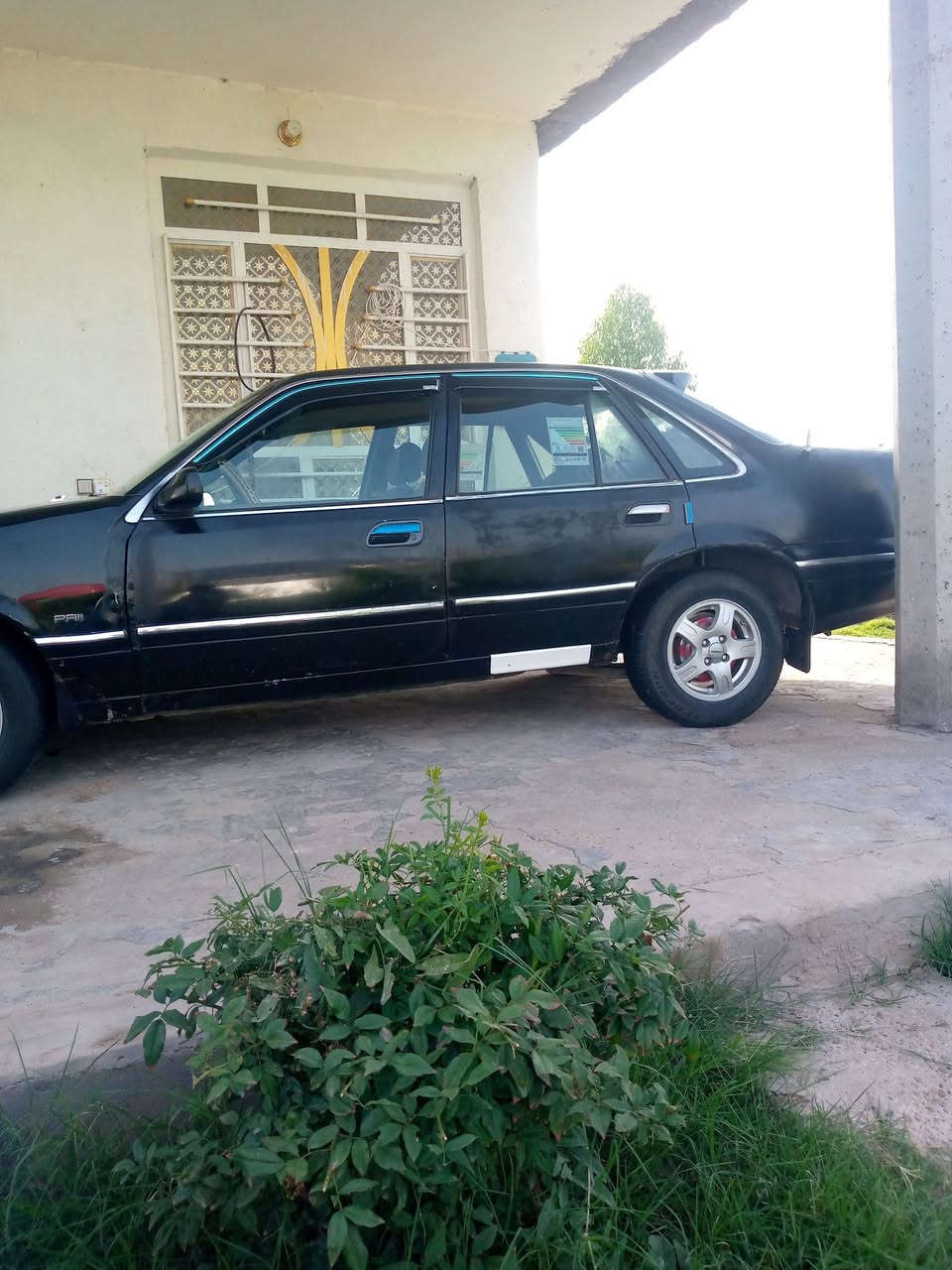 سلام عليكم برنس بغداد انكليزي بسمي موديل ٩٦فراشه أوتوماتيك مسكر جاهزه تحويل مباشر ***********
