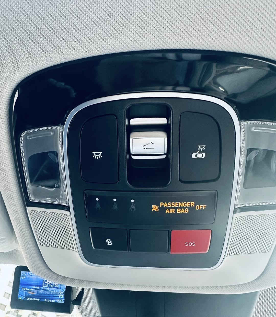 السلام عليكم للبيع قطعه نادره
السياره استيراد خاص

اعلى فئة توسان‏.............. LIMITEDVIP

موديل2024 امريكي زيرو سياره ماشيه فقط 6000

مواصفات سياره كلش هواي ومتخلص

السياره تتقدم وترجع بالبصمه

كير سياره يجي دكم

سياره فور ويل وليس تو ويل

خزن ميموري للكشنات

مري قلاب عنده الرجوع

بصمة تشغيل 

بصمة أبواب لمس دخول ذكي 

بنوراما على طول السيارة 

صندوق كهرباء شفط 

كامرات 360 درجة

 ( جانبية - أمامية - خلفية ) 

كامرات مع الأشارة 

تبريد وتدفئة بالكشنات كشنات أمامية وتدفئة بالكشنات الخلفية

رادرات وسياقة ذاتية 

الكشنات الأمامية كهرباء 

أضواء محيطية متعدد

كشنات خلفية هيتر 

مرايات تعتيم ذاتي 

أبل كار بلي 

أندرويد أوتو 

شاشة دجيتل 3 أشكال للقيادة 

أشاير ترحيب 

أضواء أمامية LED زنون 

أضواء خلفية LED

نظام سماعات BOOSكلش عالي

فول أوامر صوتية 

جامات أوتو 

قطعتين تبريد 

إشارات ب المري 

شفتات ستيرن 

تحكمات ستيرن 

هاند بريك بصمة 

شحن واير ليس 

منافذ شحن 

أوتو هولد 

تشغيل عن بعد 

السيارة أوتو بارك 

حساسات أمامية 

حساسات خلفية 

گير ٣أنظمة أيكو وسبورت ونورمل 

رادار أمامي 

رادار خلفي 

رادار جانبي 

نقطة عمياء

كامرات مراقبة داخلية 

وبعد بيه كلش هواي مواصفات حادث سياره خفيف سطحي بدون تبديل اي قطعه وبدون صبغ السياره جديده جدا دهن جديد مبدل تاير مشلن الاصلي مال شركه السياره رقم بغداد بسمي تحويل ثاني يوم بالعافيه على ياخده

مكاني بغداد 

الاتصال ***********

السعر 238$
