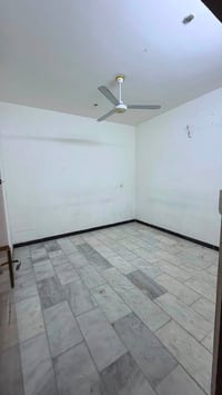 بـيـت للإيـجـار  ( طابقين ) ( نضيف جداً ) ____________________________...