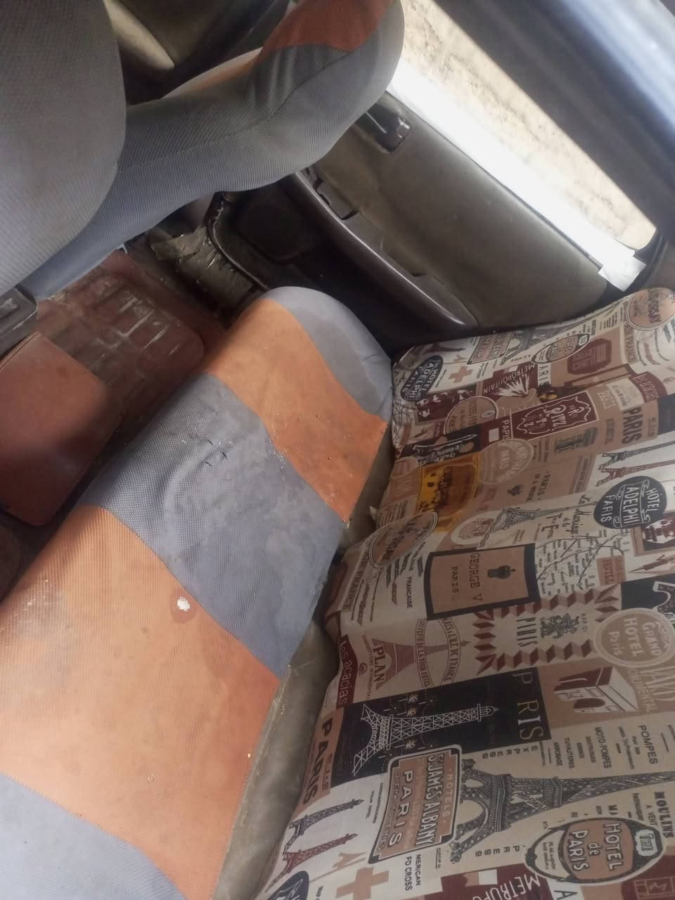 السلام عليكم سيارة جاهزة للبيع مكاني بصرة حي الاصدقاء قرب جامع العباس تفاصيل خاص وبيها عطل خفيف ليحب يتواصل هذا رقم تلفوني👈🏻***********
موديل 96
