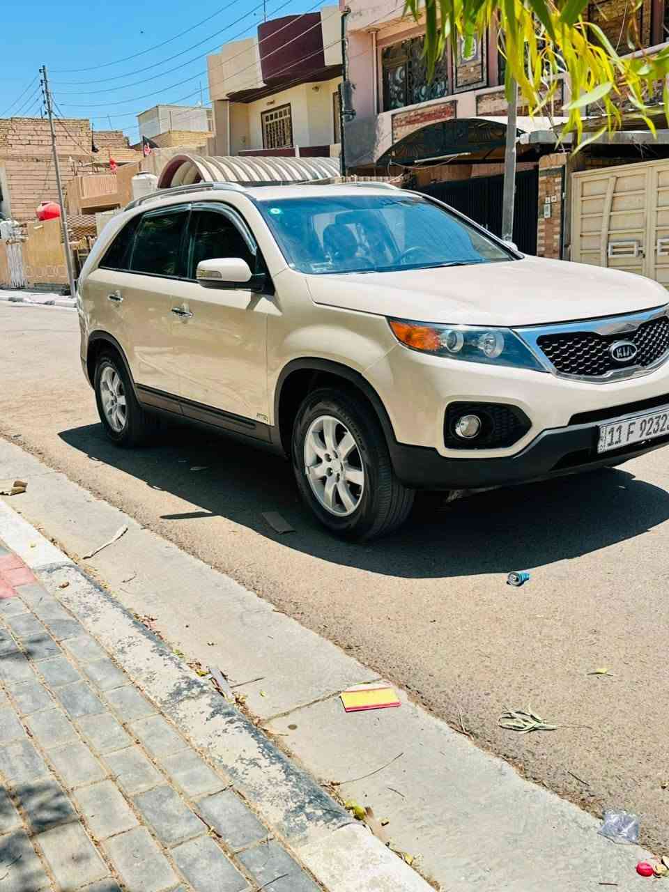 البيع سورنتو موديل 2012 وارد امريكي مكينه 6اسلند مواصفات شاشه كامره خلفيه تحكم ستيرن جهتين فور ويل سبعة 7 راكب تبريد 3قطع حداديه خلفي امامي جديده كهربائية فول شغال تخم تاير سنويه الغايه 2030 تحويل مباشر سعر 113 وبيه مجال العنوان كربلاء *********** سياره جاهزه بيه صبغ 4قطع بدون معجون
