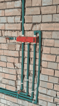 خلفه ماي ومجاري سباكة متكامله  كادر وخلفه متواجد 24ساعه  يجيك بالوقت ا...