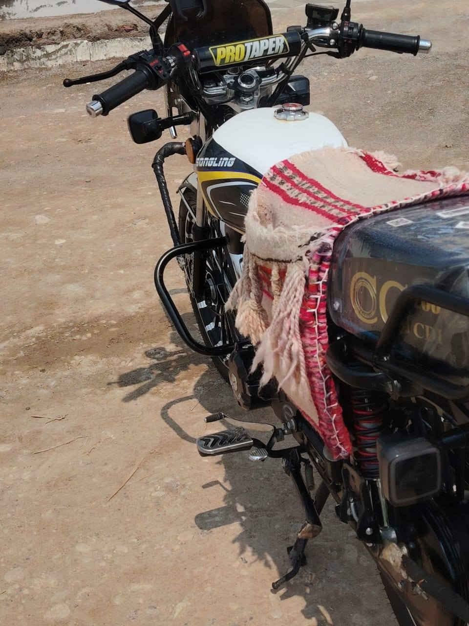 السلام عليكم
دراجه سيفان 26 كفالة عامة من التاير للتاير مابي اي نقص كهربائيات كلها شغالة نكرة سلف محرك200 مكفول من مدة اسبانة دراجه مال طالب من المدرسه للبيت السعر 875وبي مجال قليل المكان ديالى المقدادية ابي صيدا للاستفسار الاتصال على الرقم ***********
