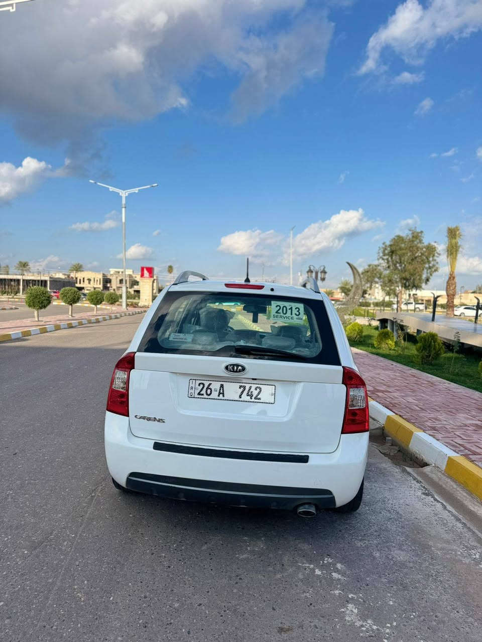 السلام عليكم…..
للبيع بسعر مناسب جداً 129$نقد..اعتذر عن الاقساط والوعده
كيا كارينز 2013 خليجي فوول وكفاله عاامه
لون ابيض ثلجي 
مواصفاتها معروفه….
سلايت فتحه سقف
داخل لونين صحراوي 
تحكم ستيرن فوول
كروس سرعه 
بلوجكترات 
7 راكب 
قطعتين تبريد
ويل كب بلادي وتخم تاير 
محرك 4 سلندر دووش شرط بدون فتح بدون عيب
كير اوتوماتيك بدون اي عيب 

سياره جاهزه من كلشي ربع دينار متحتاج 
مسويلها ادامه كامله …
محرك/كير/صدر/كهربائيات/دواخل كلها توب

🔺السياره كفاله عامه من الدعاميه للدعاميه بدون صبغ بدون حادث بدون بارد بدون تبديل بدون شخوط شرط الفحص وسونار 

رقم 26 صلاح الدين 3 ارقام مميز الجديد /سنويه جديده/تحويل ثاني يوم
السعر 129$..مكان السياره تكريت 
للاستفسار رقمي….
***********
***********
