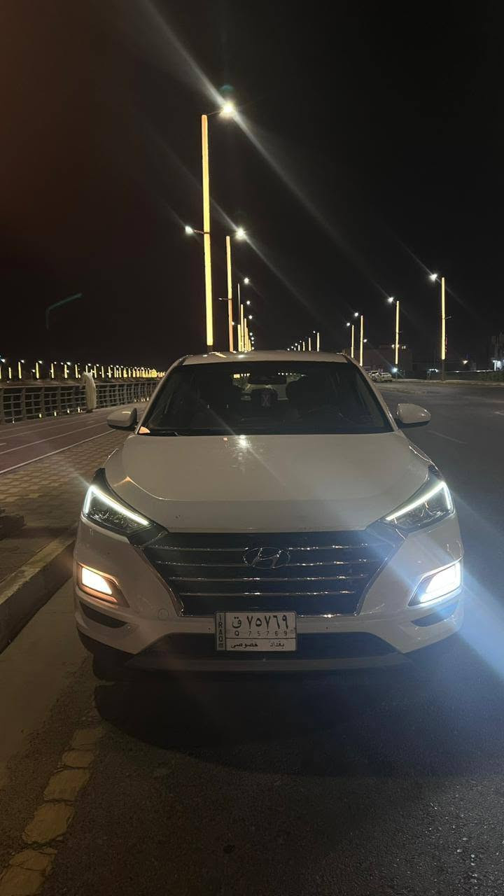 سلام عليكم للبيع 
توسان 2019 وارد امريكي
رقم بغداد تحويل مباشر 
ماشيه 106الف 
مكينه وكير كفاله 
مواصفات 
رادار امامي 
تحديد مسار 
شاشه جبيره وكاربلي
مودات قياده 
هندبريك بصمه 
فول تحكمات ستيرن
كروس 
اوتو هول 
دخل بيجي 

ضرر سياره اربع قطع بدون اي دواخل 
سياره جاهزه من كلشي متحتاج اي مصرف 
السعر 137ومجال جداً بسيط
مكاني رمادي 
رقم ***********
