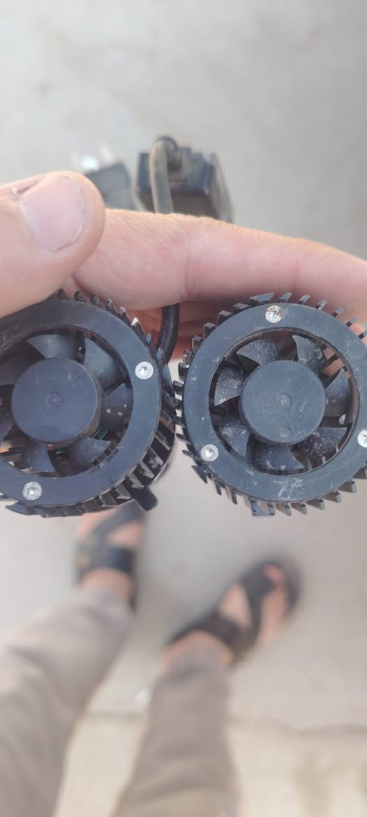 كلوب زينول عالي ناصي  بس وحده منهم عدسه ما بيها  واضح بل صور السعر 30 الف ***********
