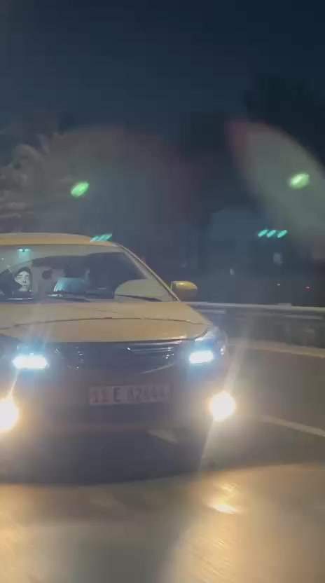 سلا عليكم اعيد النشر بسبب وعود كاذبه  بيوايدي جي ثري كير عادي ٢٠١٣ بيه جاملغ امامي بارد فقط وهلال مال جملغ الخلفي معمر كير مكينه خير من الله تبريد ثلج تخم تاير ويل جدد تتفه سياره خير من الله بسمي مصفره هيه وغرامات
هزه جديده رقم إنكليزي سياره جاهزه للخير وسياره احله من الصور للاستفسار اكثر رقم ***********
السعر ٥٢ وبيه مجال قليل.
