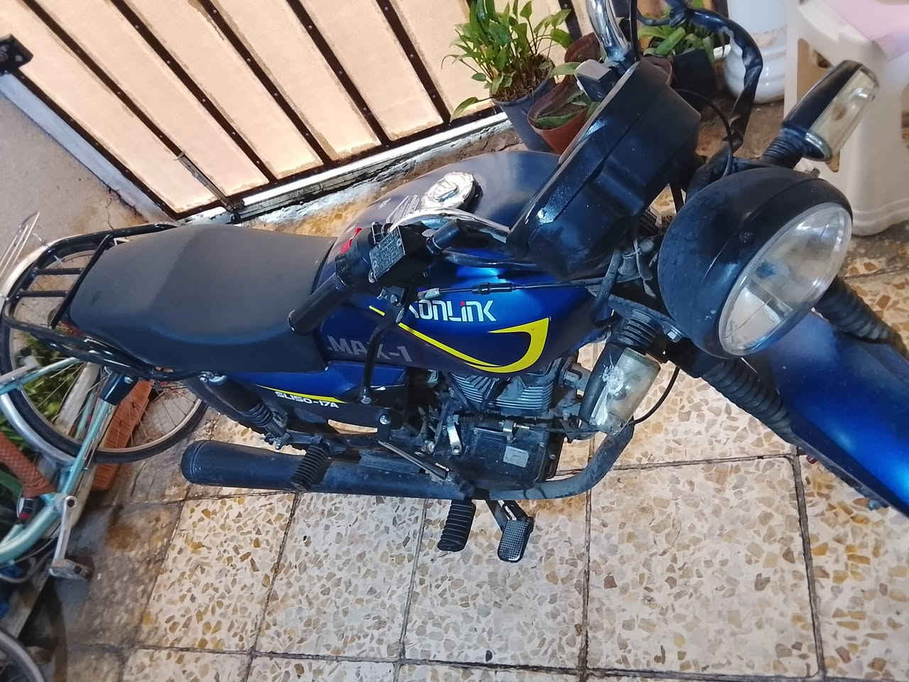 دراجه شاينك موديل 2024 نظيفه اي نقص مابيها كلشي بيها بلادي بيها ورقه وحده ومكاتبه مال معرض يعني ورقتين السعر 700 الف المكان بغداد صليخ الشراي يتفضل خاص


**إذا كنت صاحب هذا الإعلان وتريد حذفه لأي سبب، رجاءا أرسل رسالة إلى الدعم الفني**