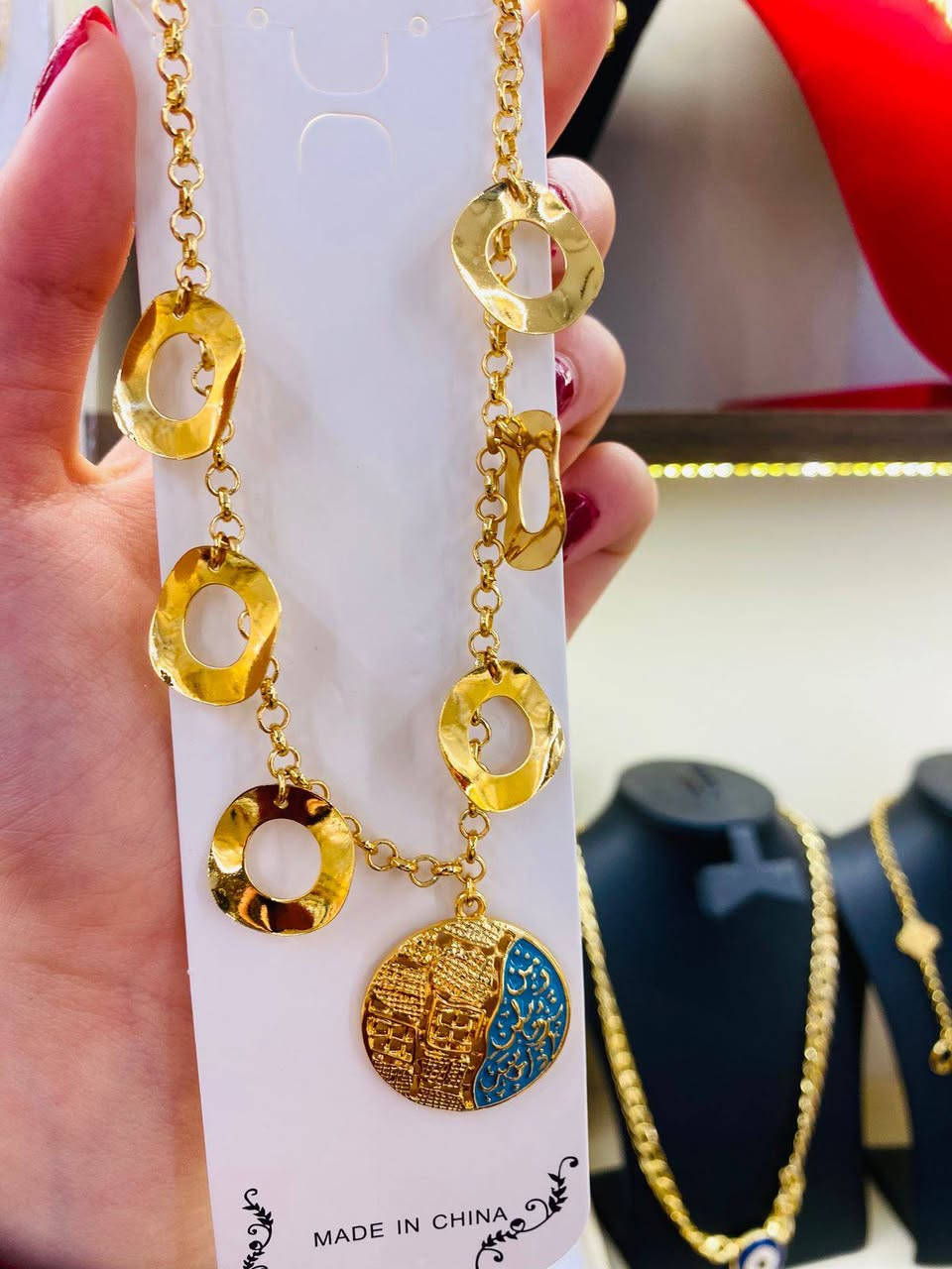 وصول بضاعه حديثة موديلات 
تجنن
كلشي جديد فقط يمي متوفر 😍😍
تتميز بضاعتنا بالجوده العاليه والطلاء ثابت 
وبأحدث الموديلات وانسب الاسعار 🔥✨ فقط 
يم عمر اكسسوارات 
نزاكة ةةة فول ✨✨ 
محل عمر اكسسوارات 🥰🥰
الموقع - ديالي خانقين - مزرعة - مجمع روتانا -
طابق سرداب رقم (4)
كما يوجد لدينا خدمه توصيل 🚗 داخل و خارج خانقين 🥰🥰
ويوجد لدينا بيج ❤️❤️ عل انستا


**إذا كنت صاحب هذا الإعلان وتريد حذفه لأي سبب، رجاءا أرسل رسالة إلى الدعم الفني**