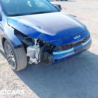 فورتي 24 للبيع  كفاله من عده ضرر فوك الايت الامامي بخشم البنيد  وبيها ...