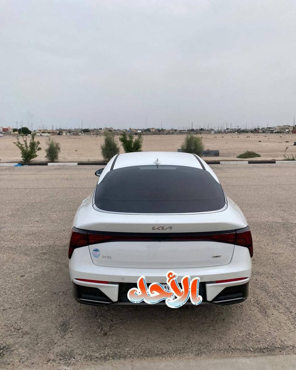 🚗 للبيع | كيا K5 هايبرد (وارد كوري)

📍 الموقع: البصرة
🔹 الموديل: 2024
🔹 النسخة: هايبرد – وارد كوري
🔹 الترقيم: بصرة – تحويل مباشر
🔹 الملكية: باسم شخصين
🔹 الحالة: حادثة جاملق أمامي، تبديل البنيد، مع ملاحظة بالجاملق الخلفي.

✅ فول مواصفات (عدا البانوراما)
✅ تخم تاير حدادي
✅ تبريد جديد
✅ سيارة نظيفة وجديدة بمعنى الكلمة

📞 رقم التواصل: ***********

💬 اكتب (تم) بالتعليقات وسيتم الرد عليك تلقائياً بالسعر ورقم التواصل.

━━━━━━━━━━━━━━
📌 ملاحظة: صفحة TopCar IQ مخصصة للنشر فقط، وأي اتفاق بيع أو شراء يكون بين البائع والمشتري، والصفحة غير مسؤولة عن أي اتفاق يتم بين الطرفين.

🤍 يرجى متابعة الصفحة للاطلاع على آخر عروض السيارات.

#TopCarIQ #K5 #KiaK5 #كيا #كي_فايف #هايبرد #وارد_كوري #سيارات_للبيع #سيارات_العراق #البصرة
