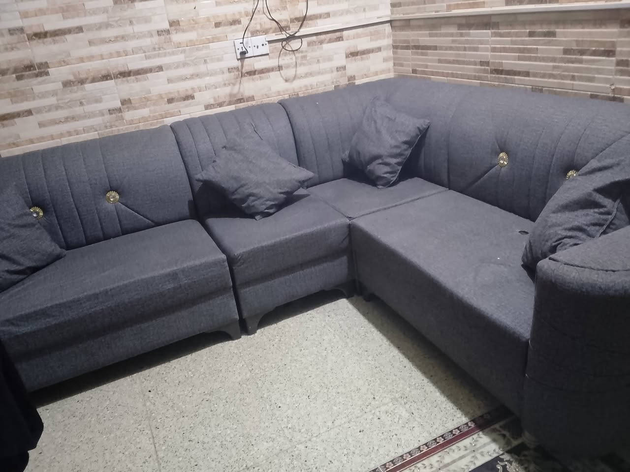 السلام عليكم عندي غراض مستعمله نضيفات
للاستفسار الاتصال على الرقم الموجود//***********//
موجود موبايل ريلمي c11
