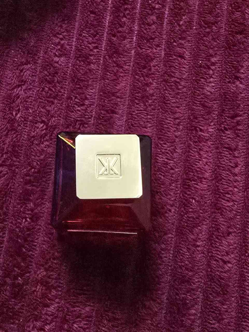 السلام عليكم 
بكرات روج 540   70مل   مستخدم قليل اقل من 5 مل 
السعر 170$   علمآ سعرة 220$


**إذا كنت صاحب هذا الإعلان وتريد حذفه لأي سبب، رجاءا أرسل رسالة إلى الدعم الفني**