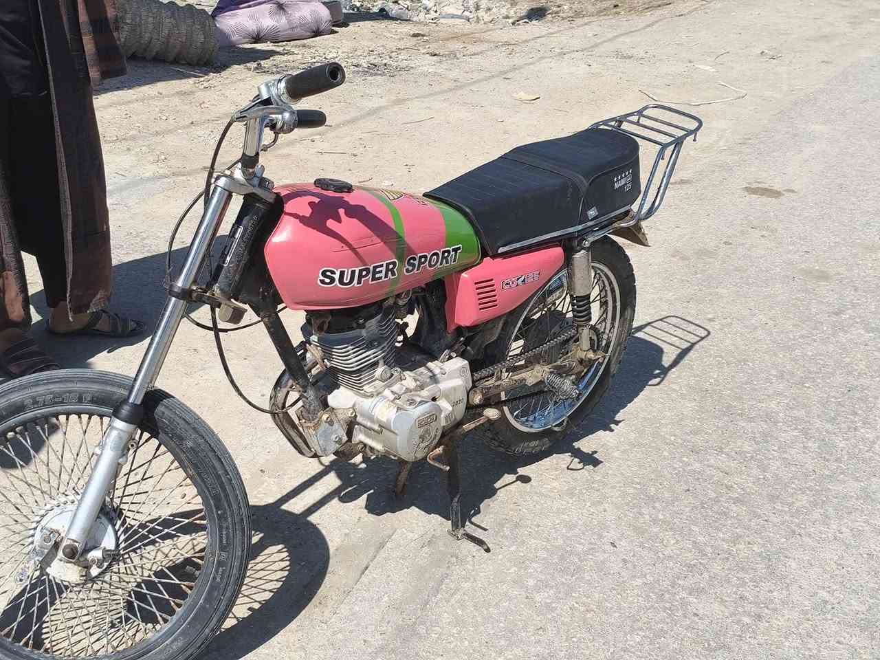 السلام عليكم دراجه لبيع 300قفل مكان شاميه هاذه رقمي موجود خاص ***********
