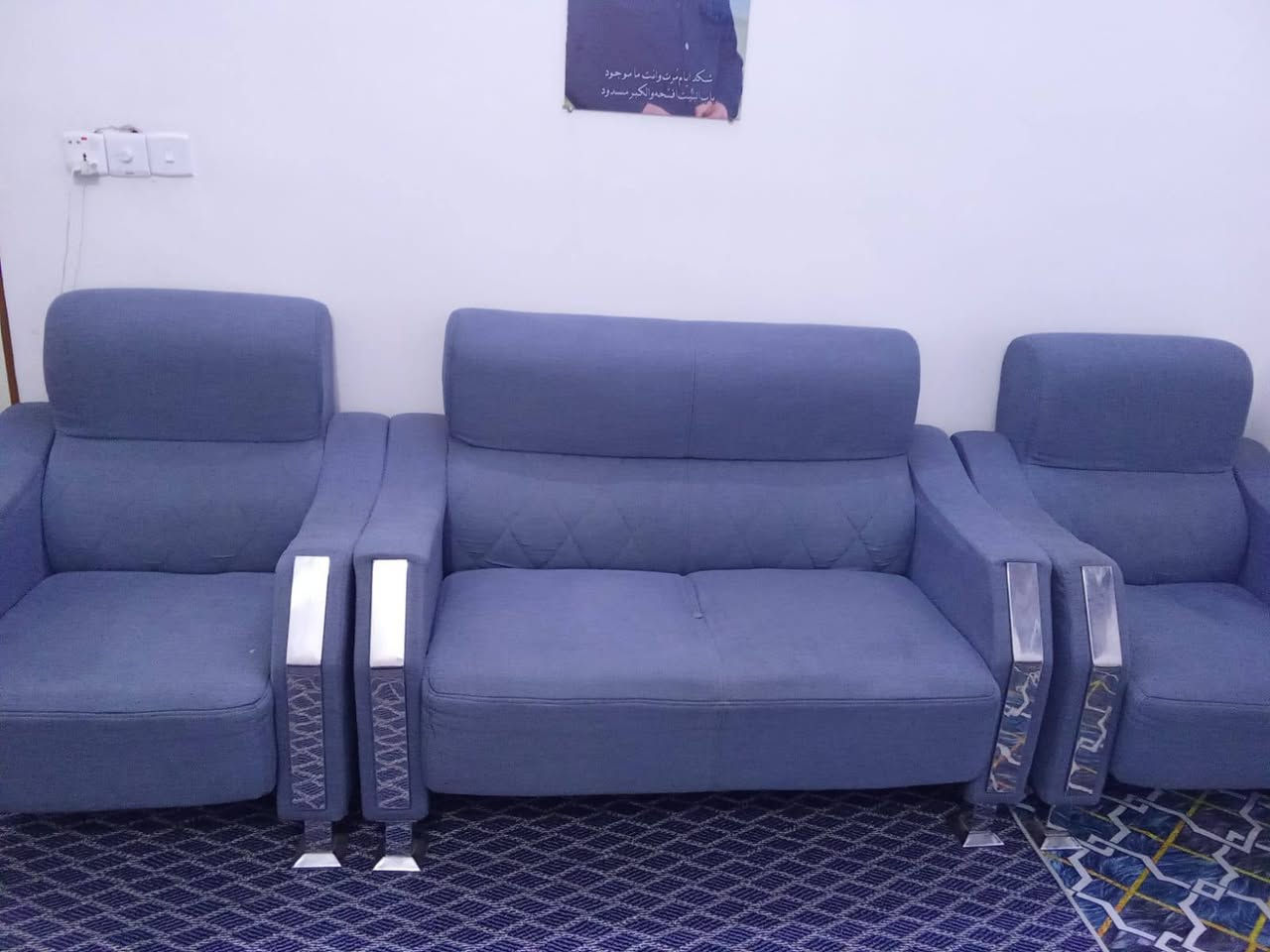 تخم قنفات نوع تركي اصلي ٧ مقعد مكان حي أور مكلف بالنشر هذا رقم راعيه *********** تصل عليه
