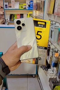 ريلمي 15 برو 12/512 الجهاز نظيف 💯  ملحقات كامله و ضمان السعر 500 توصيل...