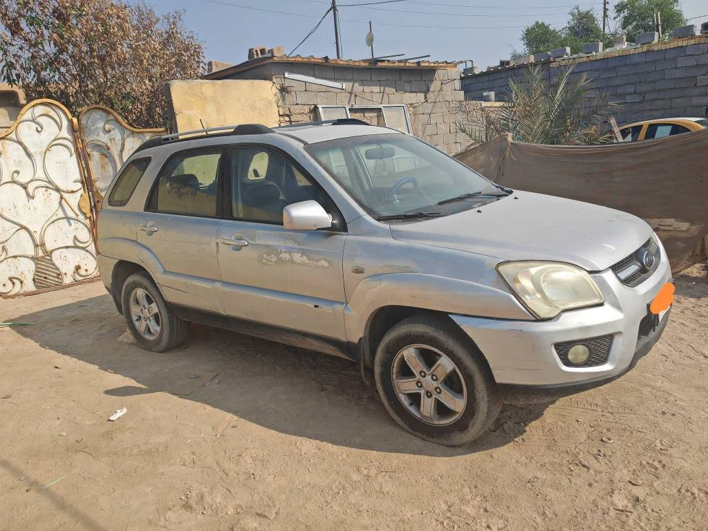 سيارة سبورتج 2007 مكينة گاز
سيارة ابيعها ادوات كوم حديد 
مكان السيارة . البصرة 
السيارة جفتتها قبل اسبوعين 
وبعدهي بيها تبخير
السيارة شغالة كهربائيات وتبريد ثلج 
السعر 25$ ورقة مستعجل على البيعة 
اكرر ابيعها ادوات كوم حديد فحم 
الشراي يتصل بالرقم ***********
لا تراسلوني على الفيس الشراي يتصل البصرة, العراق
