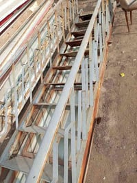 للبيع درج 4مترات و40حديد ثقيل ونظيف محجر جهتين ومغلف  من الخارج والعرض...