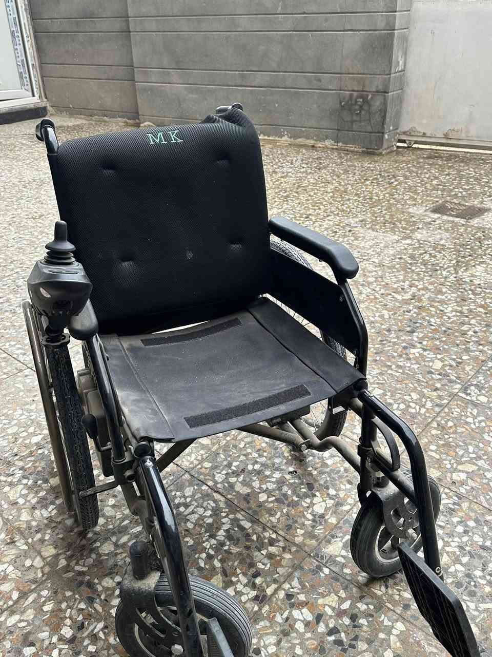 #للبيع كرسي كهربائي يطبك جديد نضافة عالية السعر500


**إذا كنت صاحب هذا الإعلان وتريد حذفه لأي سبب، رجاءا أرسل رسالة إلى الدعم الفني**