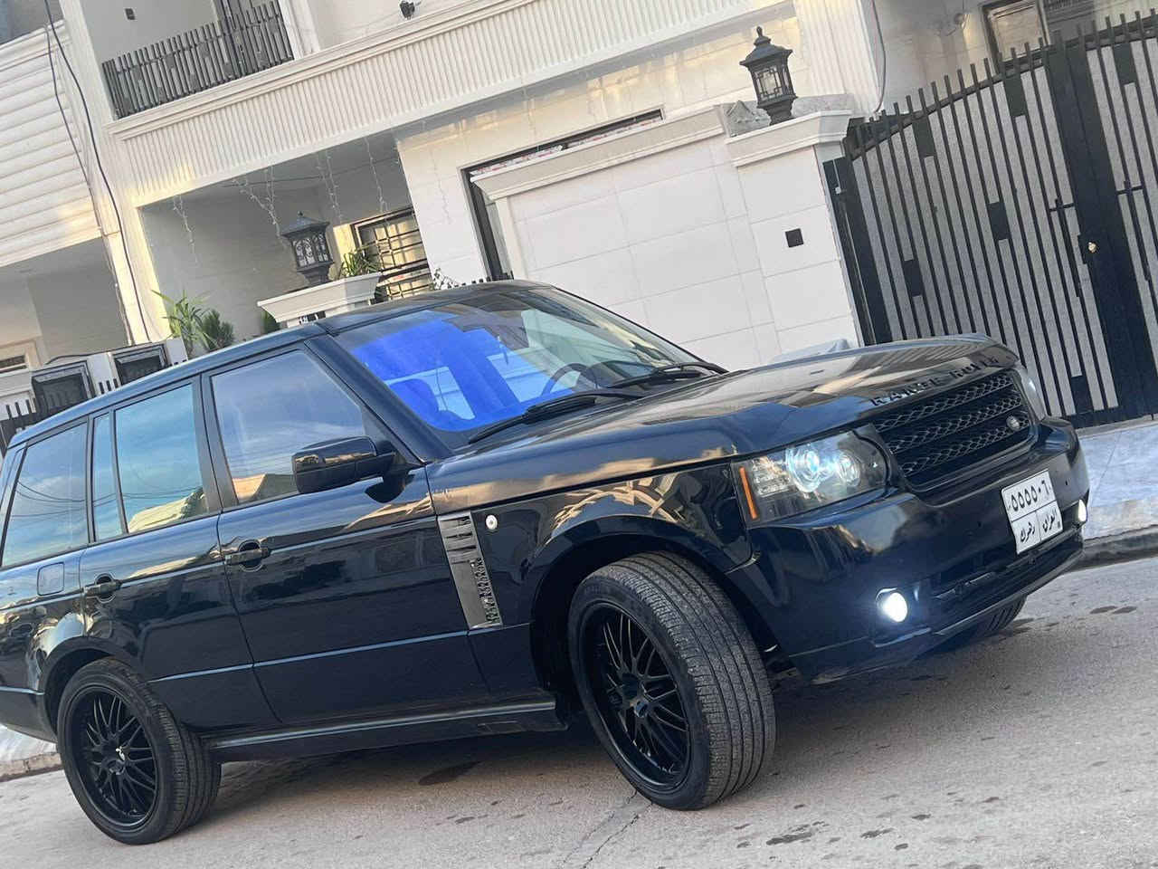 لبيع او مراوس 
رانج فوك 2008 محدثه 2013
محرك 8 سلندر سوبر صغير 
صبغ 3 قطع 
فول مواصفات 
محرك كير اكسل حدادة صدر تبريد كله مكفول 
رقم دهوك 
سيارة ع وضع شركة 
جكات 
سعره 110 
الأتصال هذه رقمي واتساب 
***********
مكان سيارة اربيل بغداد, العراق
