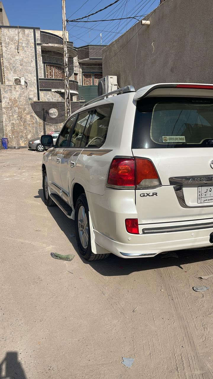 لاندكروز 2014
رقم بصرة باسمي 
محرك 8 سلندر 
مكفولة بيها فقط جاملغ خلفي صبغ 
مكاني بصرة 
السعر 339 وبيها مجال 
***********
