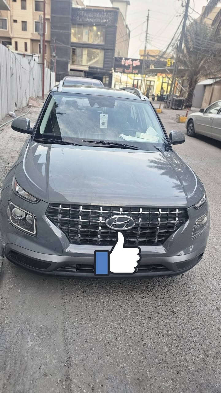 السلام عليكم
هيونداي فينو 
موديل 20 ماشية 50 الف 
حادثها جنطة 
كير at 
رقم بغداد بأسمي مكاني كربلاء 
السعر ١٢٥$
***********
