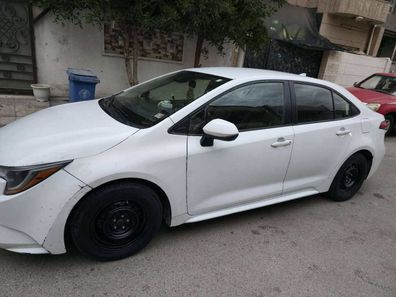 كورلا 20 وارد امريكي حادثها فقط تبديل جاملغ  امامي ايرباك 
بيها طخه بلهلال الخلفي معدل بارد على كد شبر 
الدركه طاك ومرجع موااصفات 1800 
السياره ماشيه 140 الف ميل 
Leمعروفه المواصفات 
رقم بغداد باسمي 
تبريد ثلاجه كامله مابيها نقص 
مكانها الدوره الي تعجبه هلا بي السياره صارلها 5 سنوات عندي 
سعرها 134 وبيها مجال للشراي ويدلل 
***********
