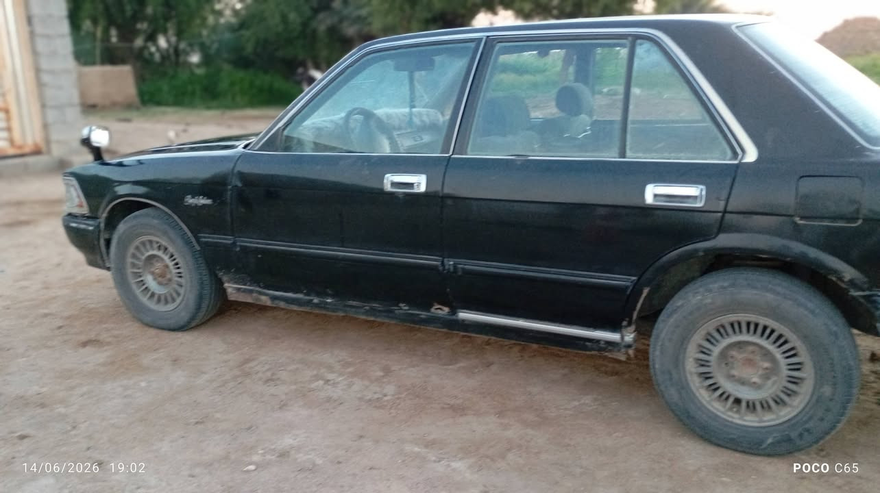 العنوان الغراف خفاجه المشاخيل 
سلام عليكم سياره سيدان رقم ذي قار المكينه فيفتي كير خير من الله سياره نضيفه ومناسبه والسعر 35 وبيهه مجال للشراي ***********
