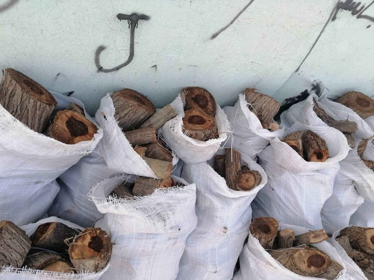 ***********
***********
