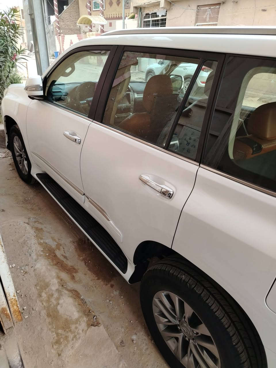 لكزز GX460 موديل 14 كفاله عامه حتى الدعاميات لاصبغ ولا بارد ولا تبديل (سبشل ادشن بريميه فول مواصفات اعلى فئه .. ماشيه 108 الداخل قرميدي سونار موجود محرك 8 سلندر مكينه 4600 رقم بغداد انكليزي تايرات جدد والاسبير ما نازل بعد .. اربع بصمات اربع كاميرات اربع رادار .. السياره جديده والسونار موجود ومعروفه مواصفات اللگزز
العنوان الدوانية قضاء غماس 
السعر 355
رقم الهاتف ***********
