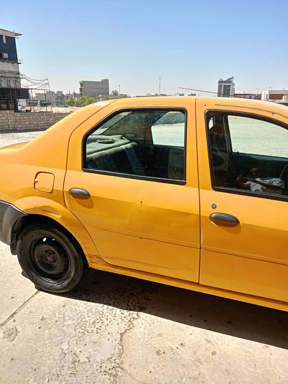 سياره لوكان رقم اجنبي كابون بانزين بسمي اني الشرعي هيئه وغرامات صفر سياره جاهزه نضيفه مالت شغل الشراي ***********
