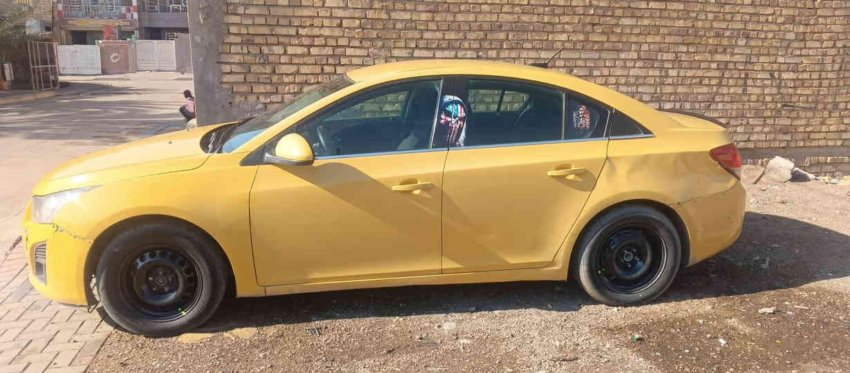 السلام وعليكم شوفر كروز 2013 وراد امريكي تيربو سياره خير من الله تخم تاير جدد كهربايات كلها شغاله مصفره هيئه وعرامات سياره بسمي بغداد السعر ،65وبيها مجال لاتصال ***********
