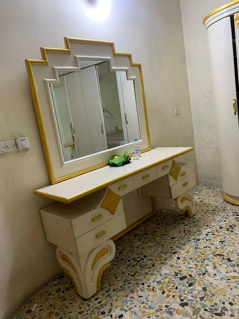 بيع مستعجل غرفه نوم
السعر 250 قفل بدون معامله
العنوان بغداد الحريه الثانيه


**إذا كنت صاحب هذا الإعلان وتريد حذفه لأي سبب، رجاءا أرسل رسالة إلى الدعم الفني**