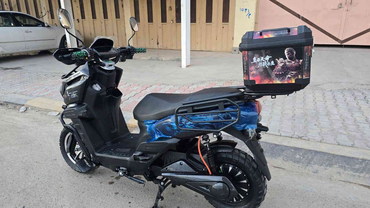 اباتشي ابو عيون فول مواصفات
امبيثري 
تشغيل عن بعد
نظام كارت تشغيل
مانع سرقه 
رجوع خلفي 
٤ سرع 
نوع كاربون فايبر بلكامل 
٦ بطاريات مسطره 
بوكس خلفي 
جنطه داخليه
USP شحن هاتف
الاستفسار واتساب+***********
