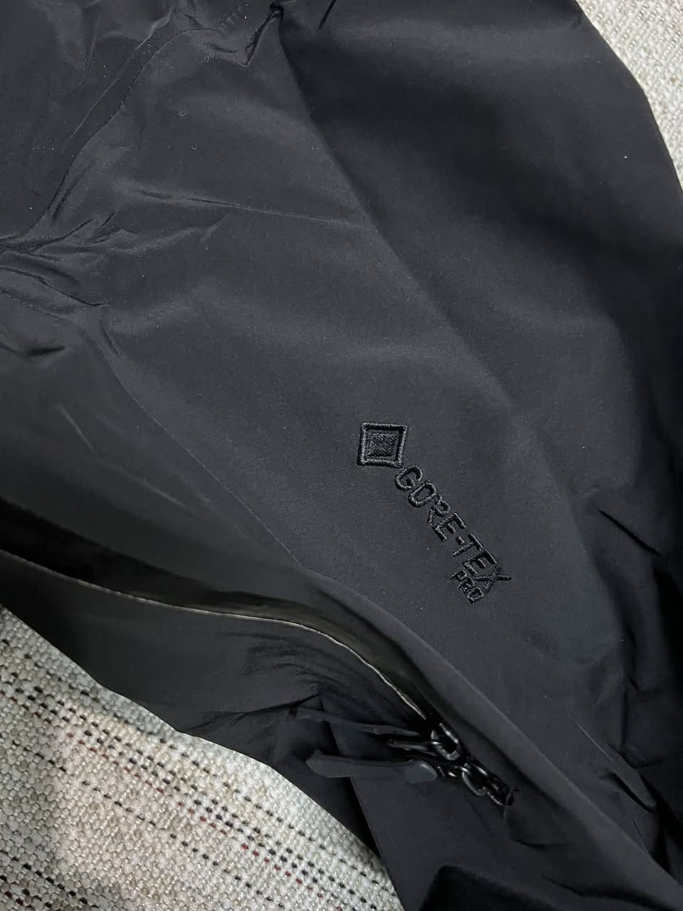 arcteryx 
orginal_canada
size _M
بالە غیرمستخدم
توصیل جمع
سنع کندا
***********
