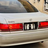 تويوتا كراون • شاصي 75 • فتحة سقف