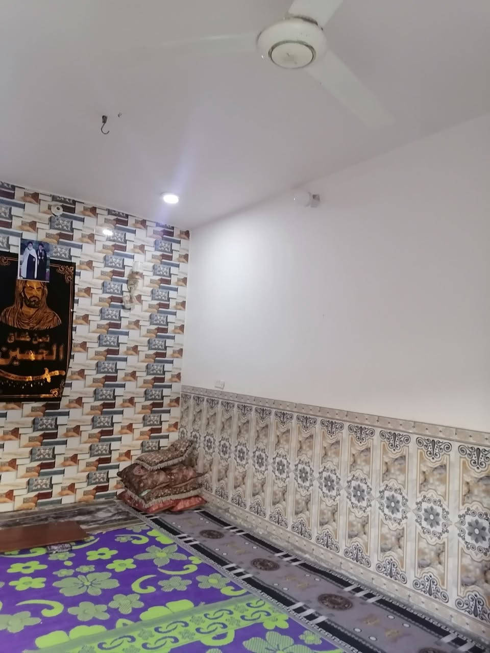 دار سكن طابو صرف
المساحة ٢١٠ متر
الواجه ١٠متر
البناء طابوق عكادة ٢٠٢١
استقبال
مطبخ
صالة
غرف نوم عدد ٢
صحيات داخلية وخارجية
عالي عن الشارع وخدمات كامله
السعر ١١٠ مليون مع مجال قليل جدا
الموقع الديوانية حي العسكري الثالث قرب القاعة الحديديه (قاعة محمد) خامس دار عن الشارع الرئيسي شارع ٣٠ 
للاستفسار أكثر مراجعة مكتب التوكل للعقار الكائن في حي العسكري شارع ٣٠ او الاتصال والمراسلة على الواتساب على الرقم *********** 

ا
