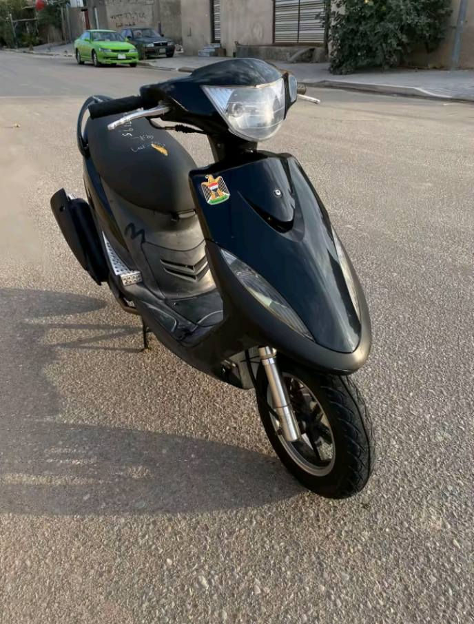 سلام عليكم دراجه ماكس عدله نضيفه بوشه 55كفاله اوراق كامله الولد الله شاهد مستعجل عليهه السعر 550و بيهه مجال رقم واتساب ***********
