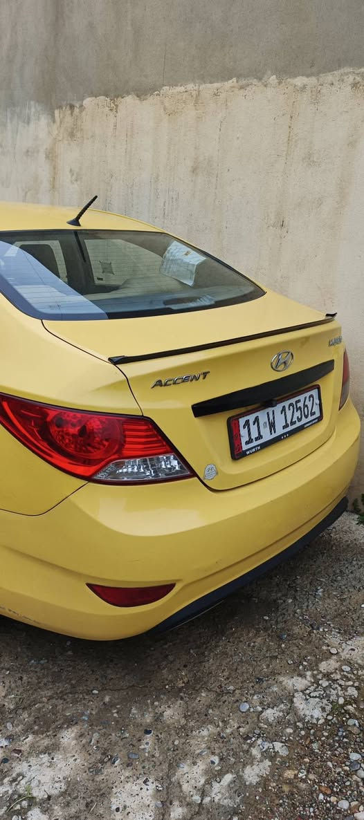 اكسنت 2013 خليجي
محرك 16 شرط كير ايتي المرغوب كلو جديد
ضرر جاملغ خلفي بدون دواخل 
سعر 95 وبيها مجال بسيط
استفسار ***********
